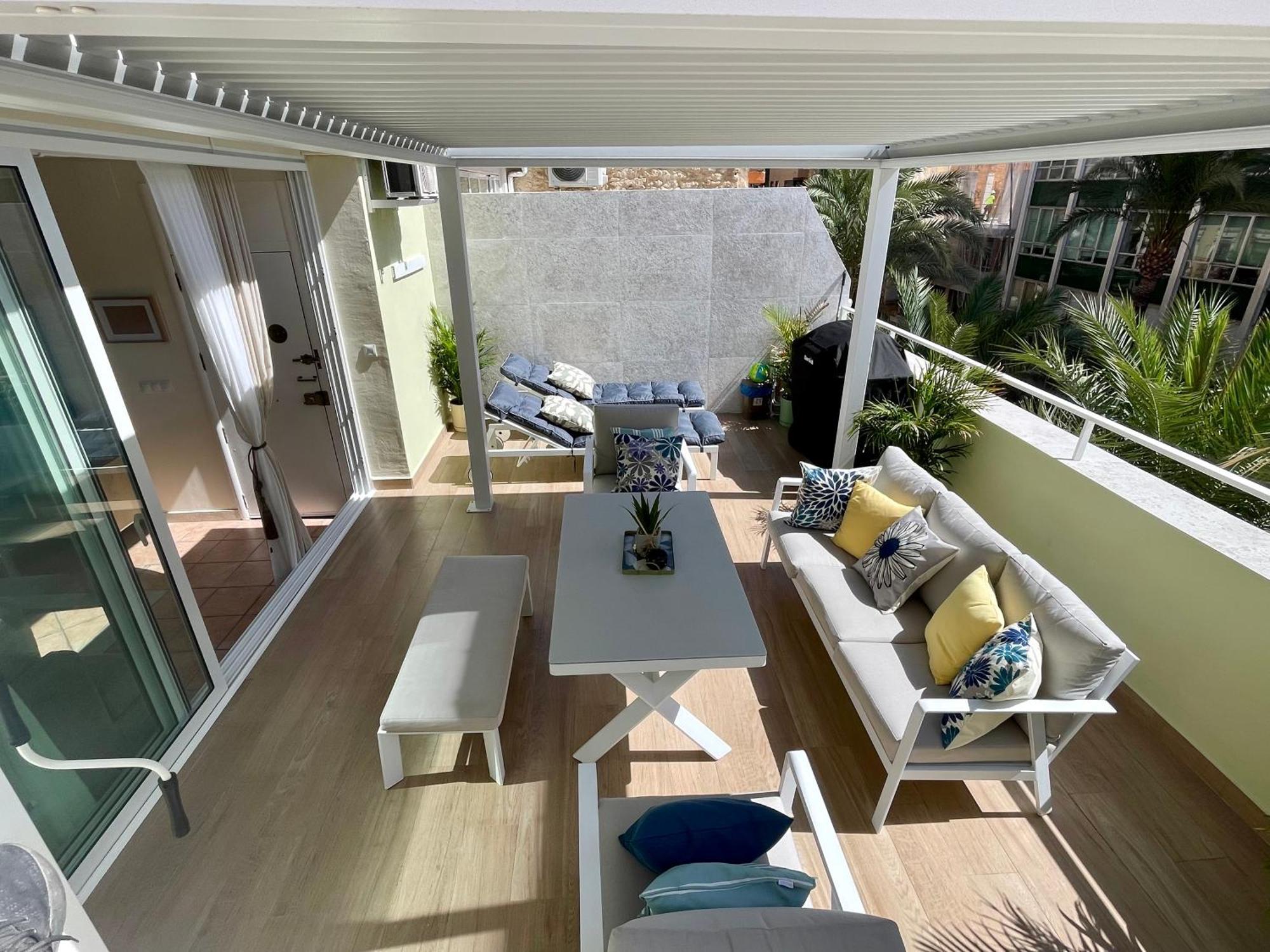 Gran Atico Con Terraza En El Centro De Alicante Exterior foto